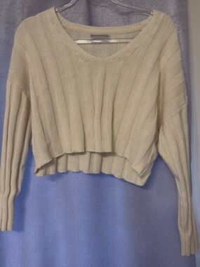 Urban Outfitters Cropped V-Neck Sweater